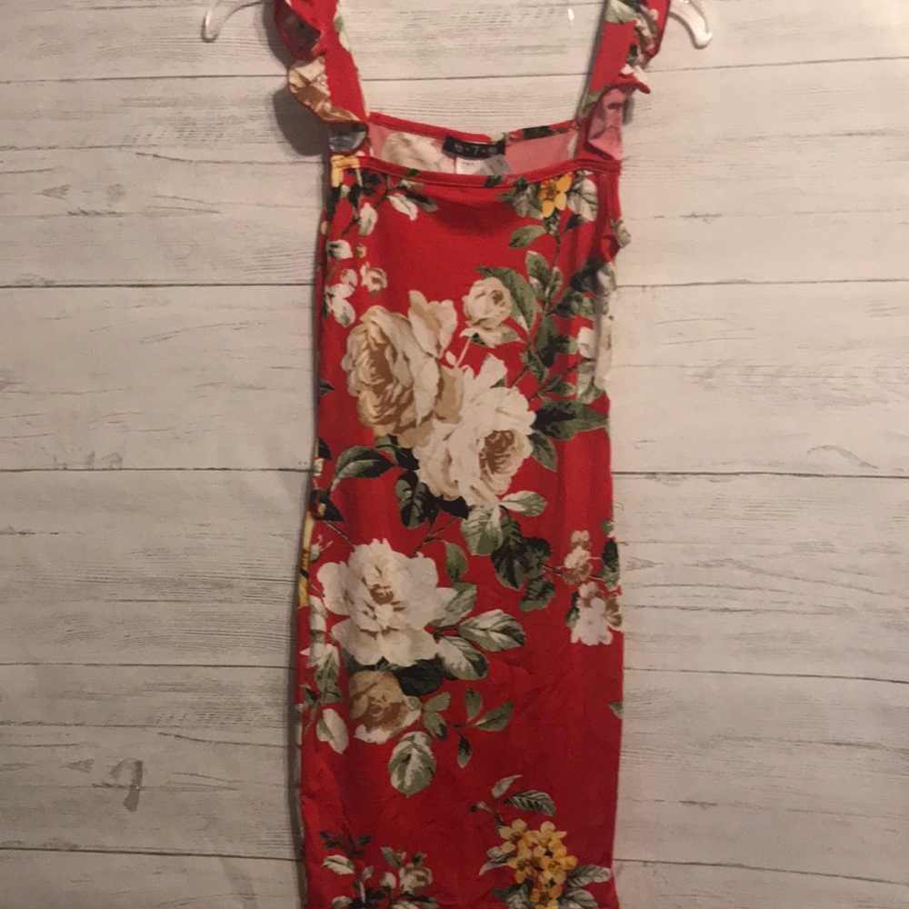 Floral red dress